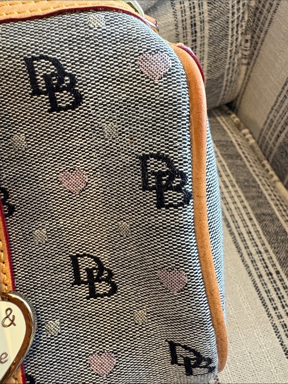 Dooney & Bourke Gray Signature Heart Barrel Satchel with Tan Trim - Picture 10 of 11